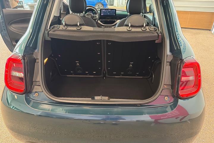 Grøn Fiat 500e fra 2021