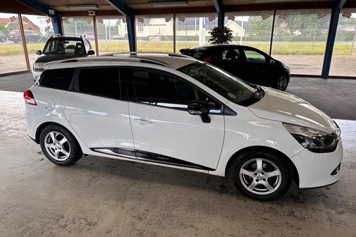 Hvid Renault Clio IV fra 2014