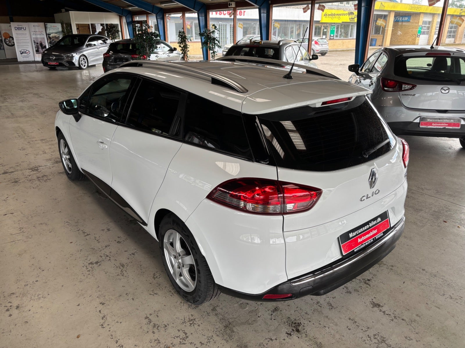 Hvid Renault Clio IV fra 2014