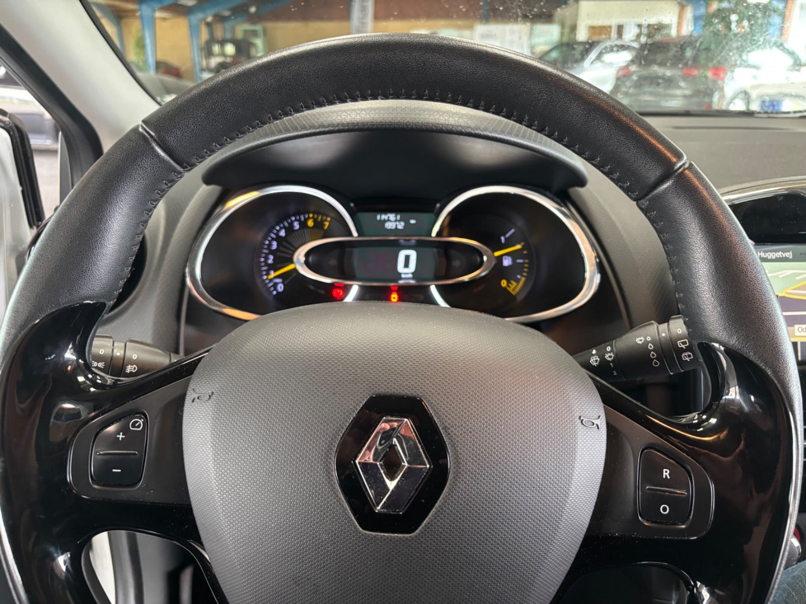 Hvid Renault Clio IV fra 2014