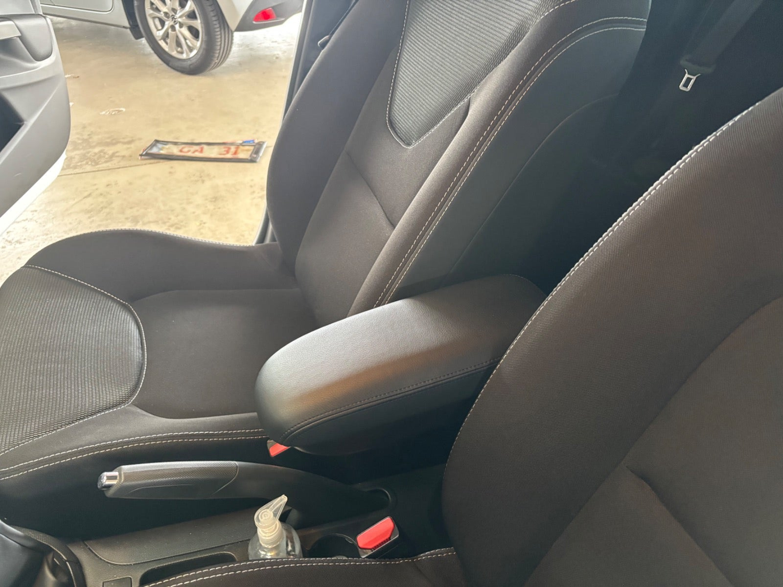Hvid Renault Clio IV fra 2014