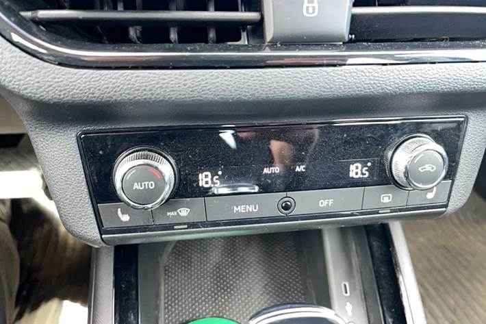 Blå Skoda Scala fra 2020