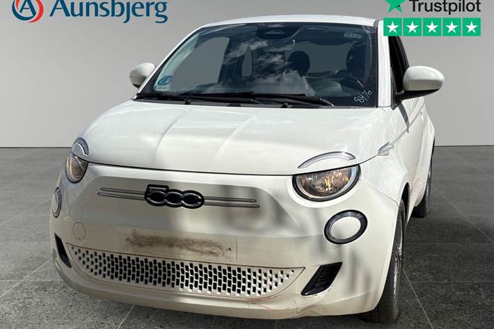 Grå Fiat 500e fra 2022