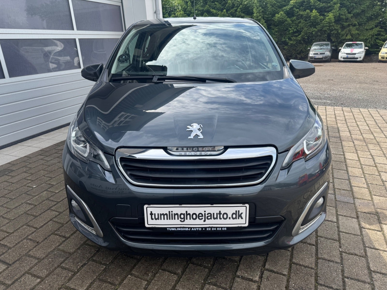 Grå Peugeot 108 fra 2019
