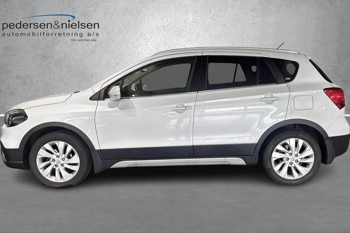 Hvid Suzuki S-Cross fra 2019