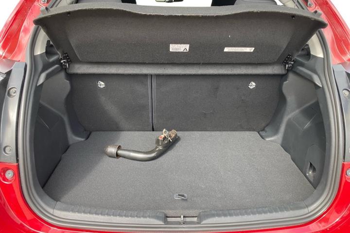 Rød Toyota Yaris fra 2021