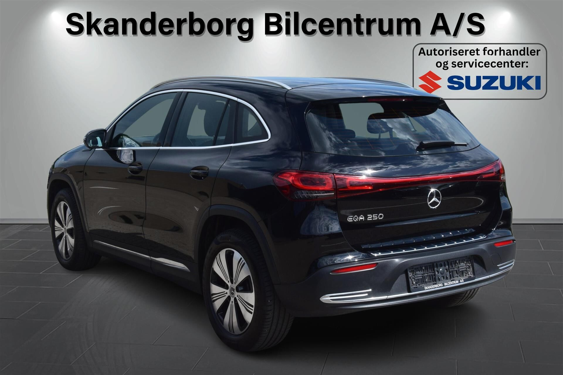 Sort Mercedes EQA 250 fra 2022