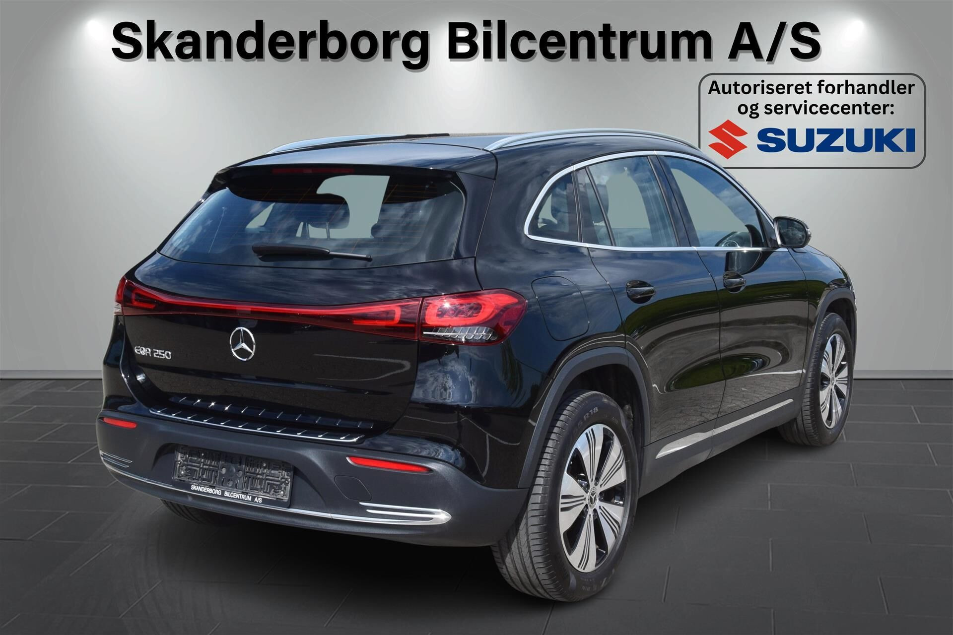 Sort Mercedes EQA 250 fra 2022