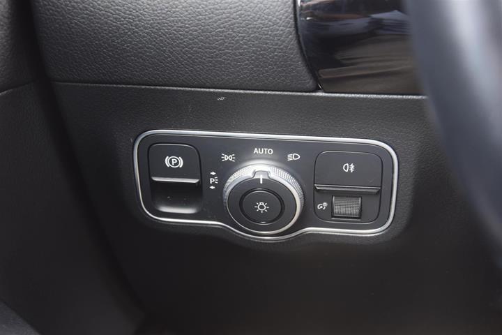 Sort Mercedes EQA 250 fra 2022