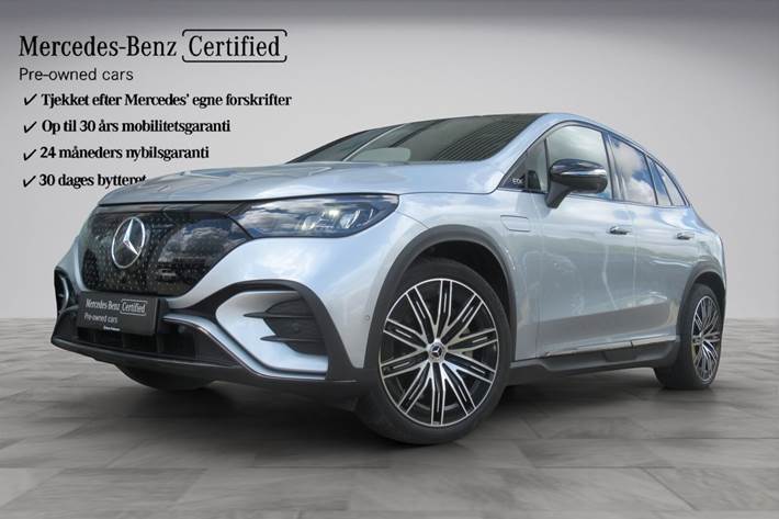 Sølv Mercedes EQE 350 fra 2024 set udefra