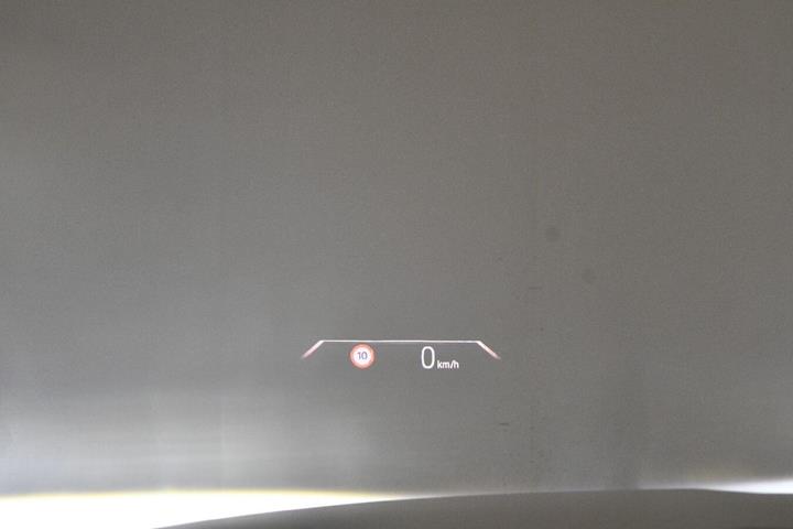 Hvid BMW iX2 fra 2025