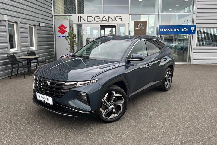 Turquoise Hyundai Tucson fra 2021 set udefra