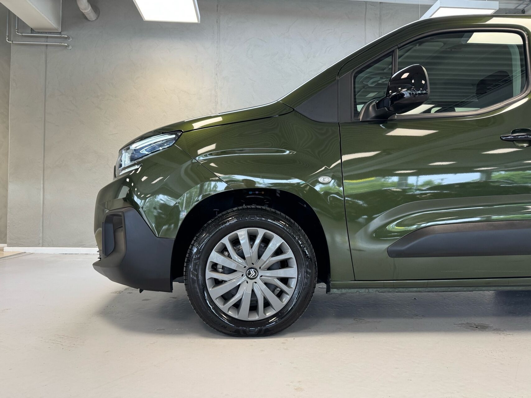 Grøn Citroën ë-Berlingo fra 2025