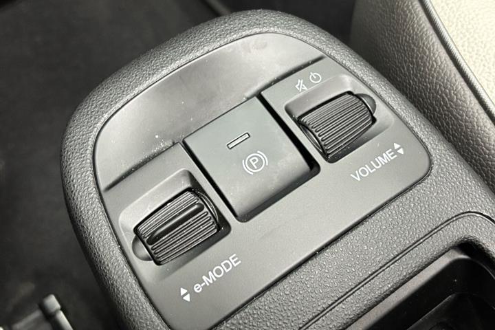 Grøn Fiat 500e fra 2023