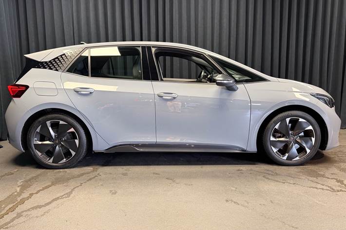 Grå Cupra Born fra 2023