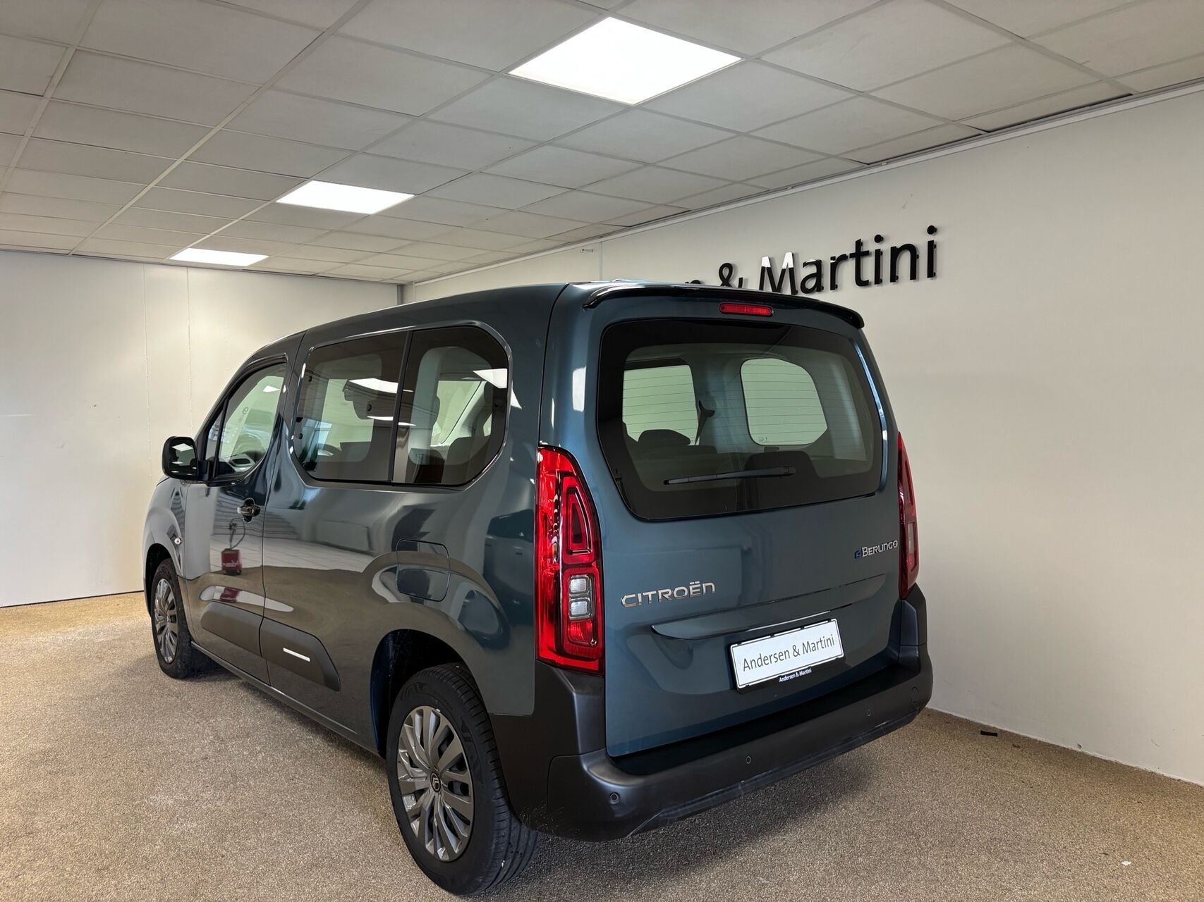 Blå Citroën ë-Berlingo fra 2025