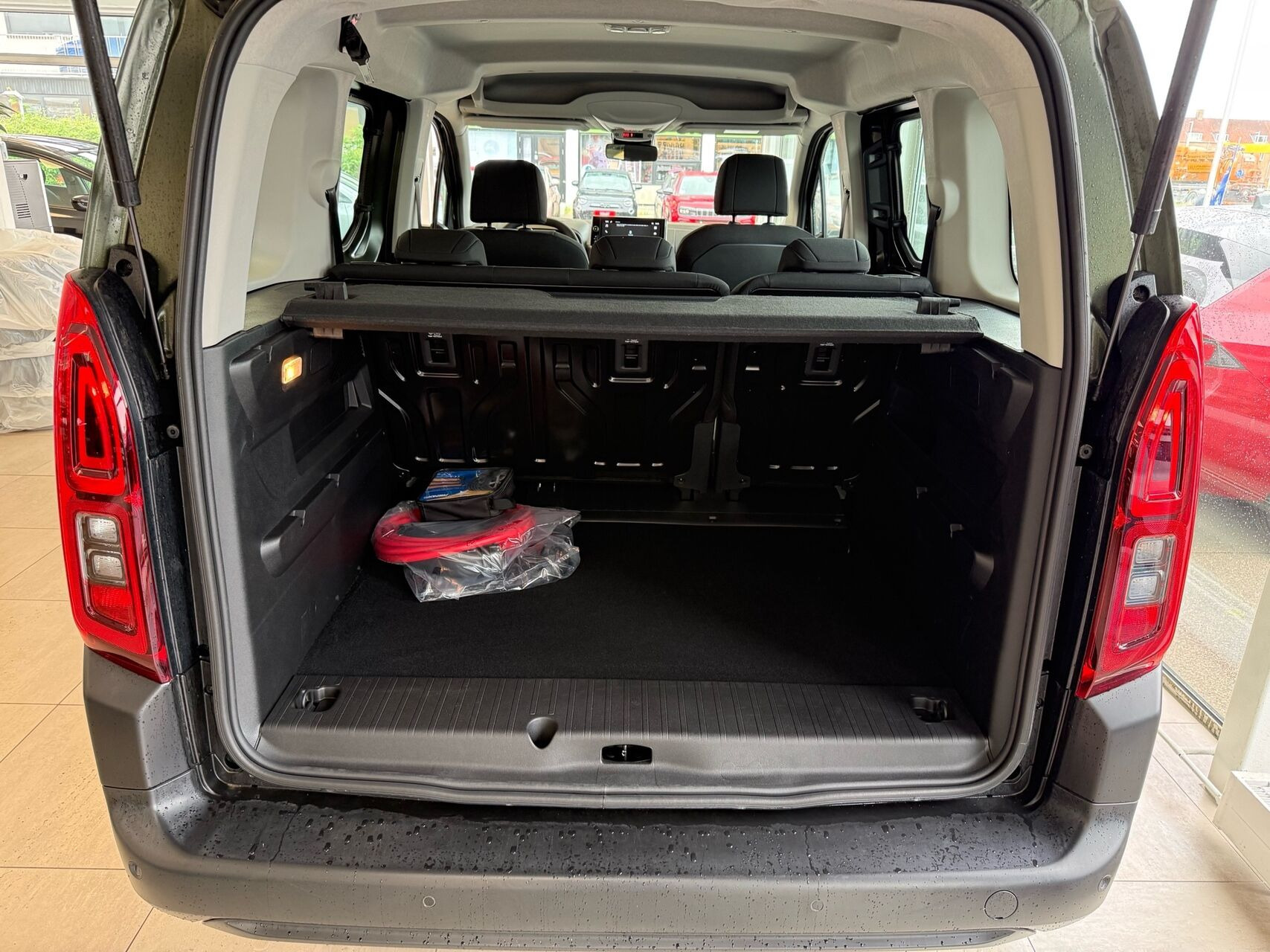 Grøn Citroën ë-Berlingo fra 2025