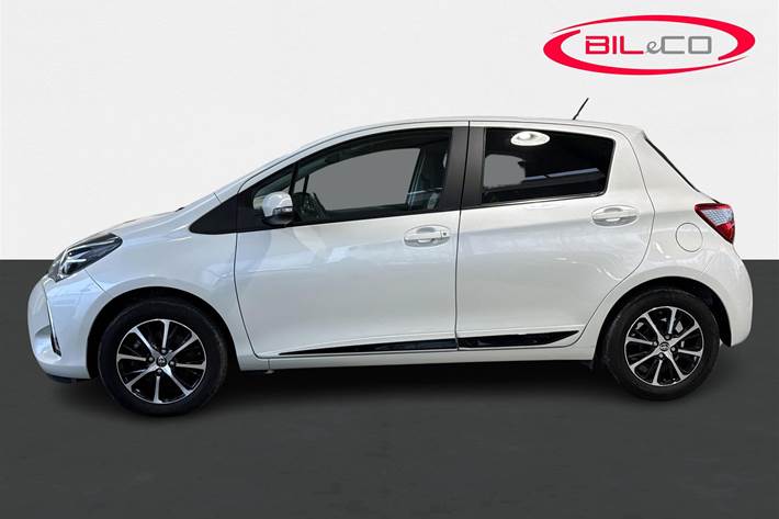 Hvid Toyota Yaris fra 2019