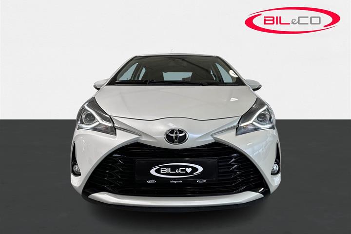 Hvid Toyota Yaris fra 2019
