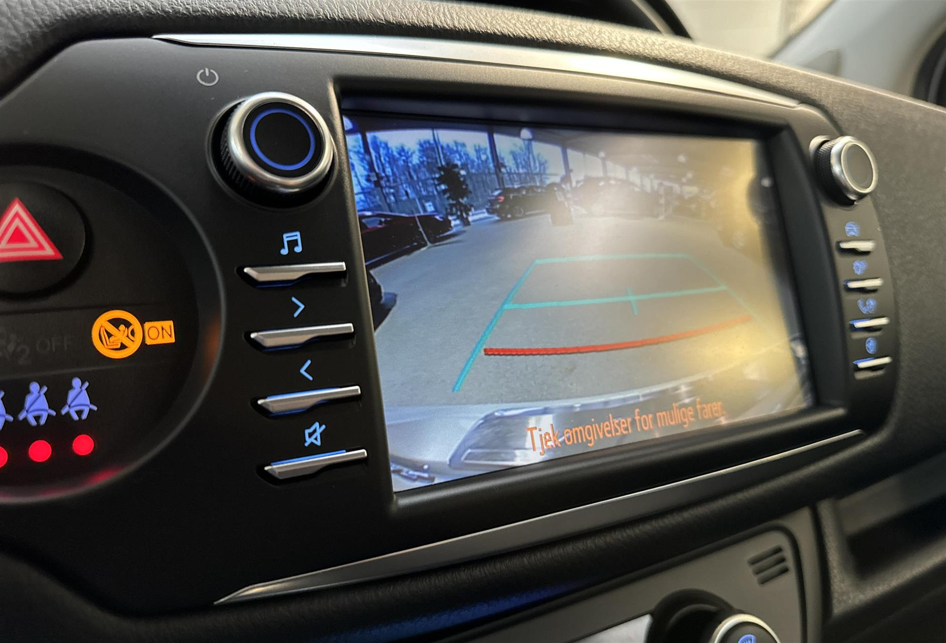 Hvid Toyota Yaris fra 2019