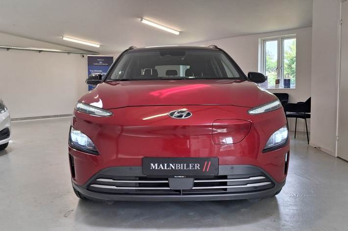 Rød Hyundai Kona fra 2022