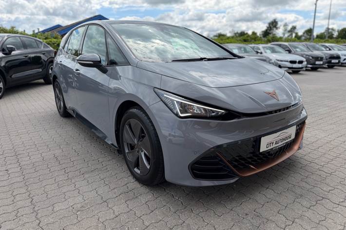 Grå Cupra Born fra 2024