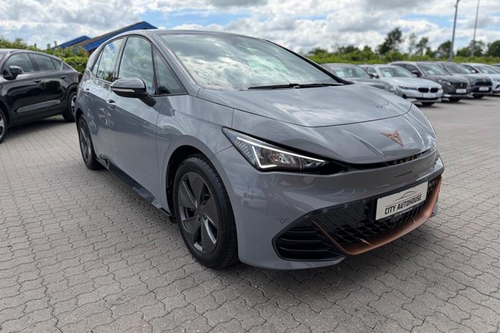 Grå Cupra Born fra 2024