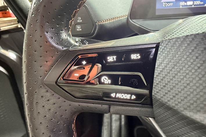 Grå Cupra Born fra 2024