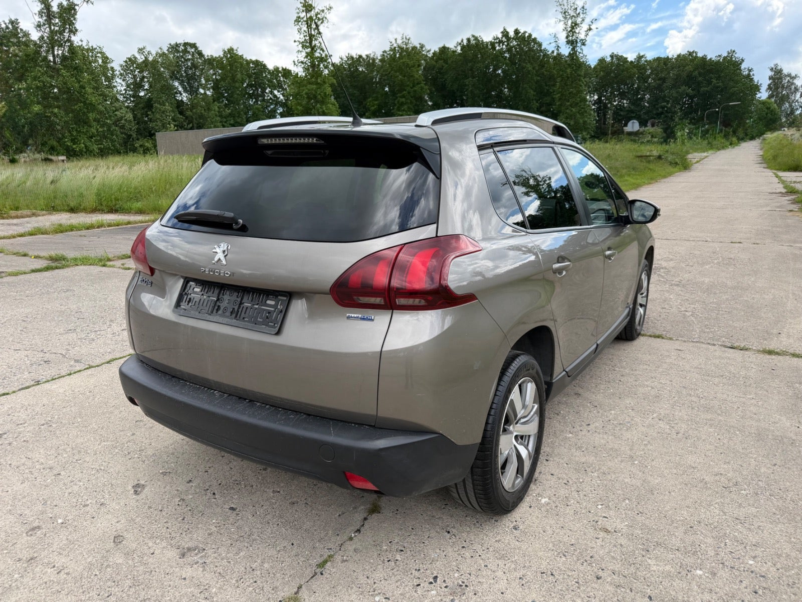 undefined Peugeot 2008 fra 2016