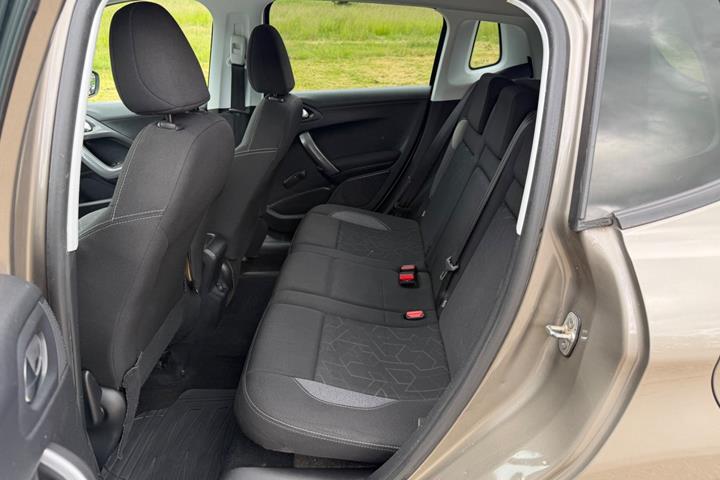 undefined Peugeot 2008 fra 2016