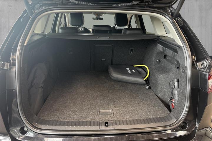Sort Skoda Enyaq fra 2023