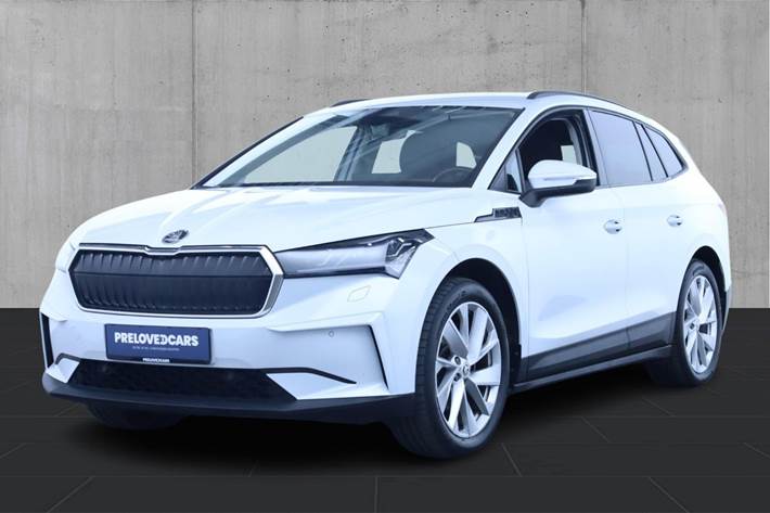Hvid Skoda Enyaq fra 2022