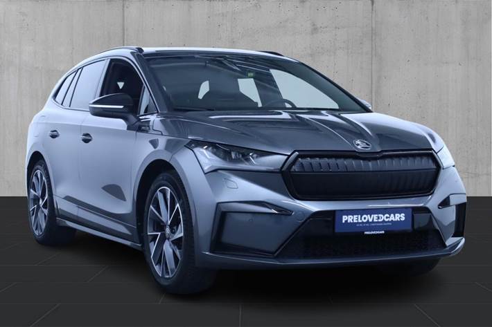 Grå Skoda Enyaq fra 2023
