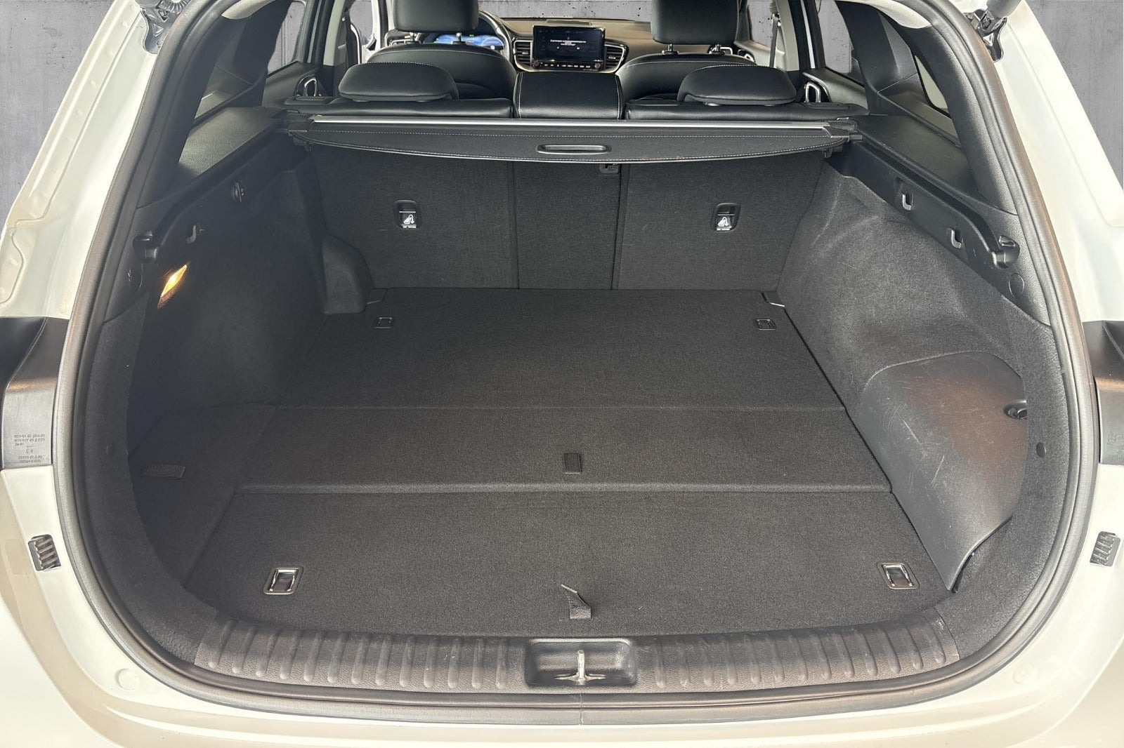Hvid Kia Ceed fra 2022