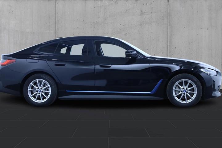 Sort BMW i4 fra 2023