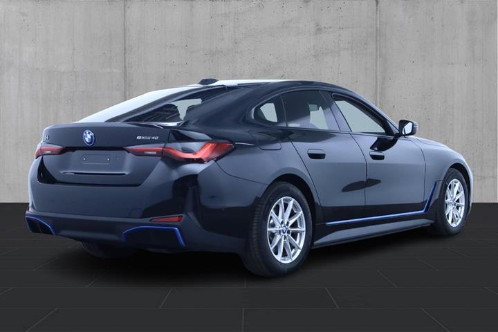 Sort BMW i4 fra 2023