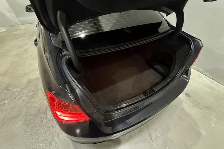 undefined BMW 316i fra 2014