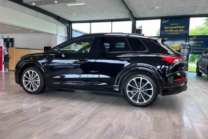 Sort Audi Q4 e-tron fra 2024