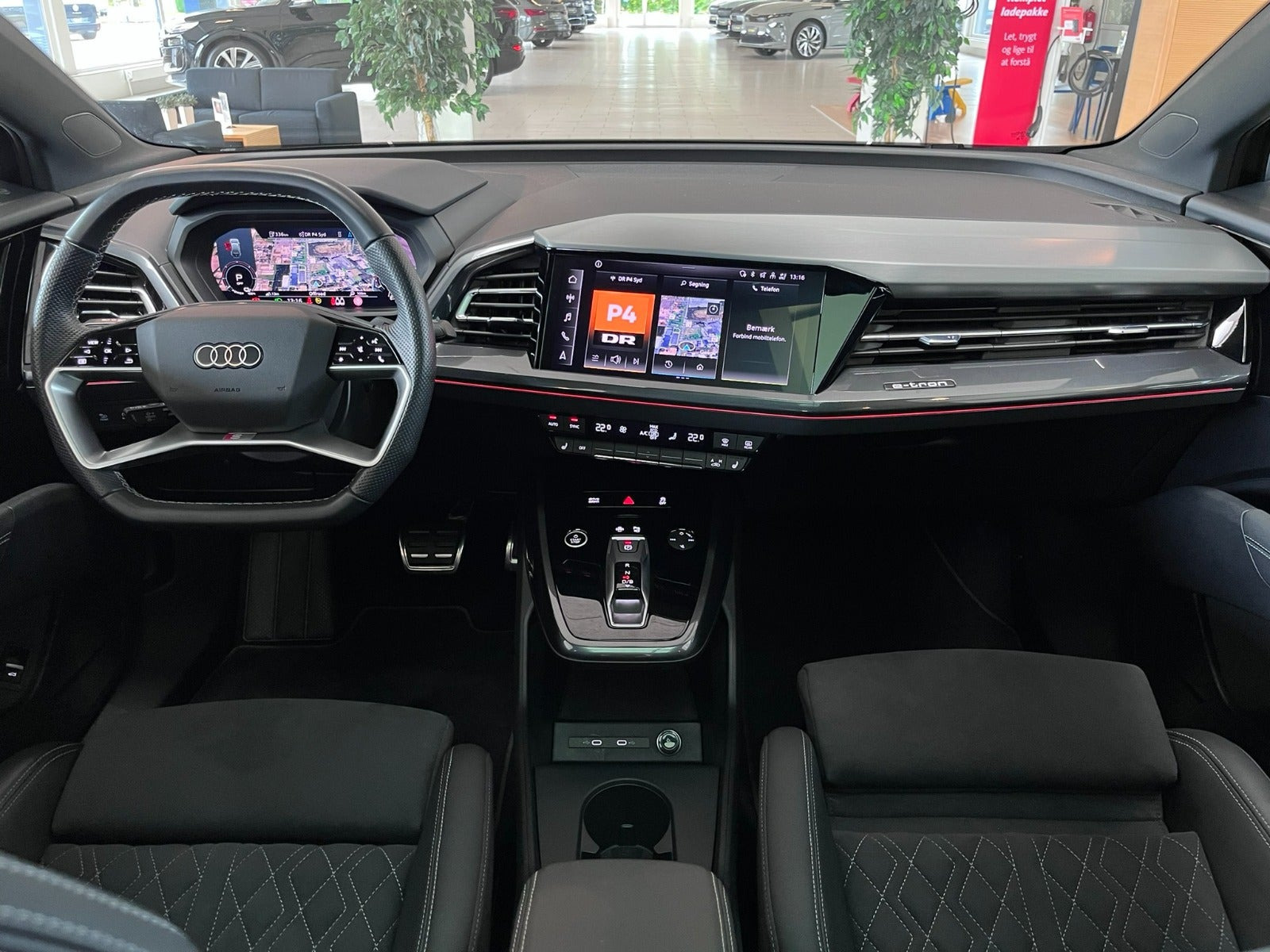 Sort Audi Q4 e-tron fra 2024