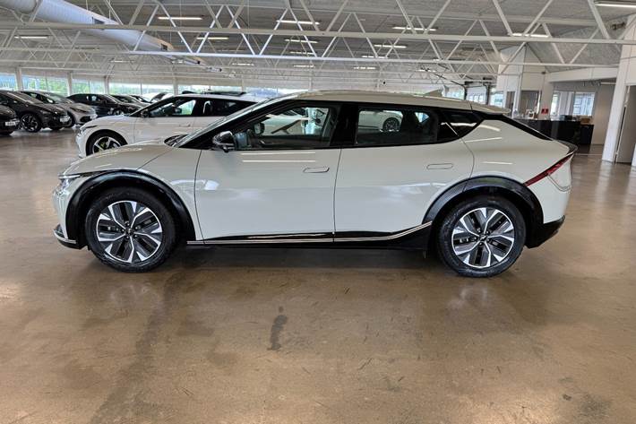 Beige Kia EV6 fra 2024