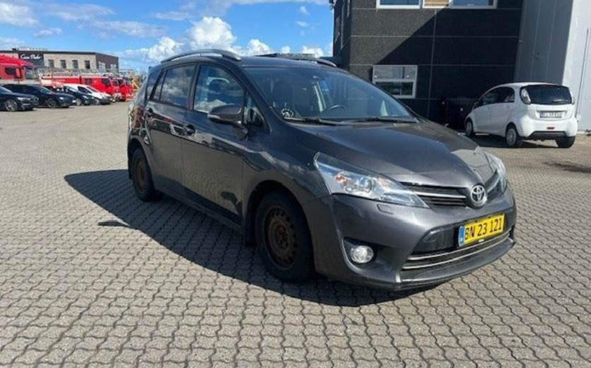 Toyota Sportsvan 1,6 D-4D T2