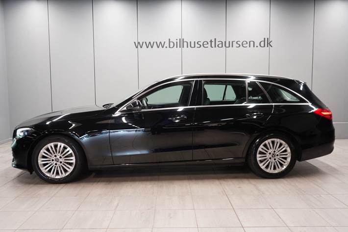 Sort Mercedes C220 d fra 2021