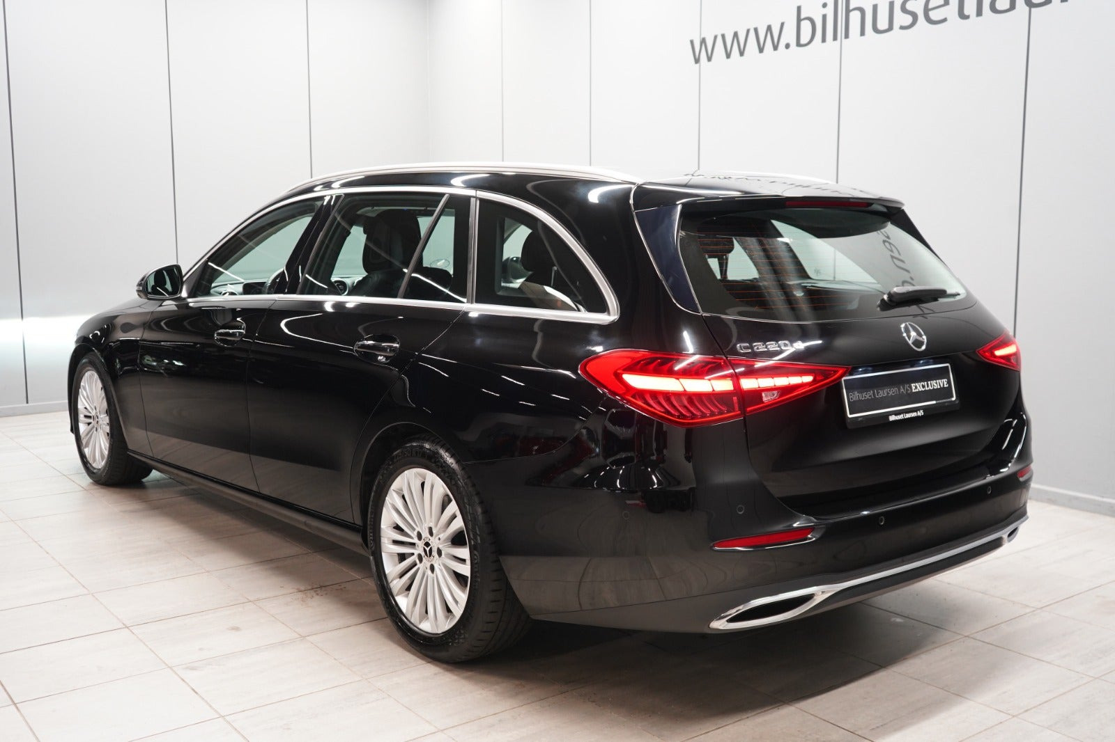 Sort Mercedes C220 d fra 2021