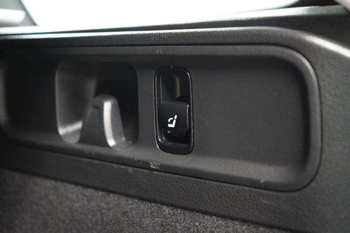 Sort Mercedes C220 d fra 2021