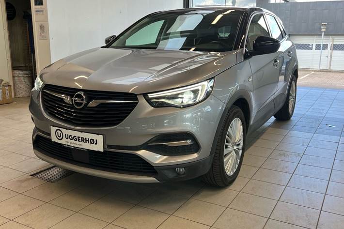 Sølv Opel Grandland X fra 2019