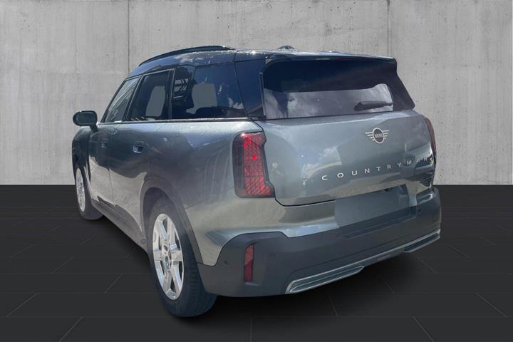 Grøn Mini Countryman SE fra 2025