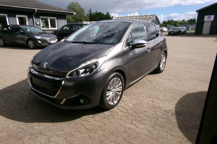 undefined Peugeot 208 fra 2018