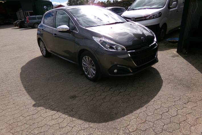 undefined Peugeot 208 fra 2018