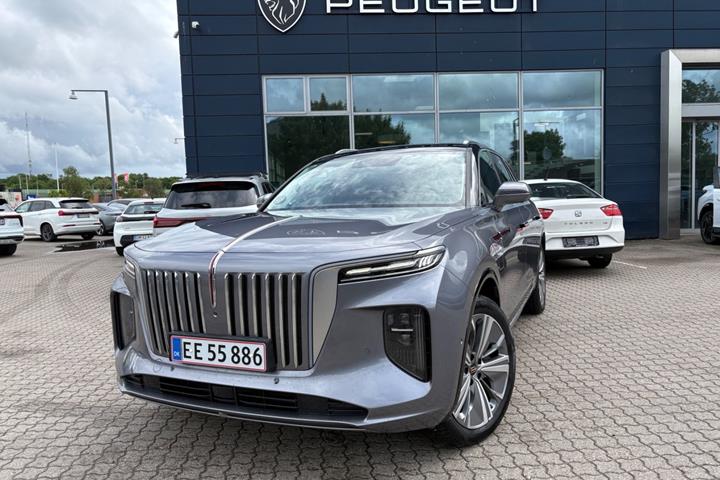 Rød Hongqi E-HS9 fra 2024