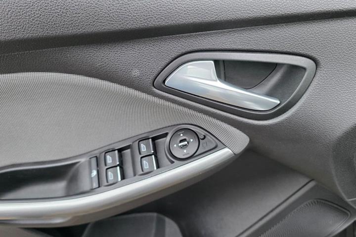 Sølv Ford Focus fra 2013